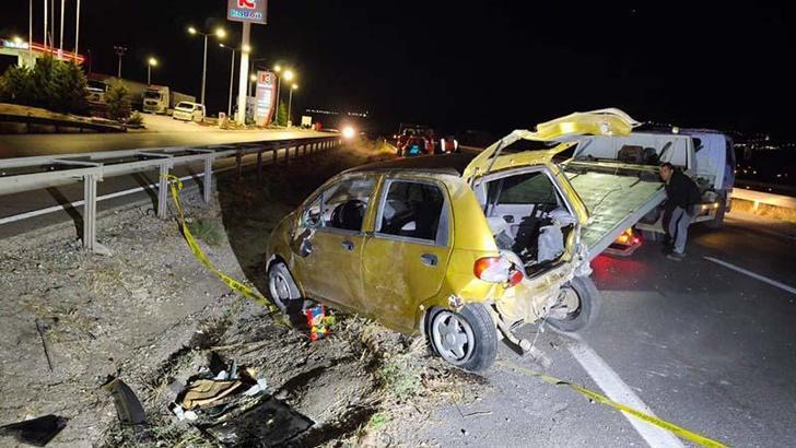 Kırıkkale'de bariyerlere çarpan otomobil takla attı: 1 ölü