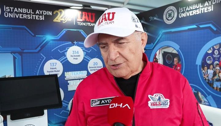 İstanbul Aydın Üniversitesi Mütevelli Heyet Başkanı Prof. Dr. Aydın, TEKNOFEST’i ziyaret etti