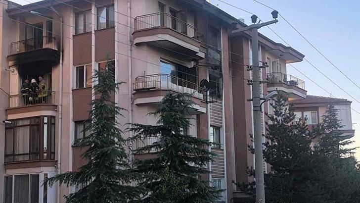 Afyonkarahisar'da daire yangını: 1 ölü