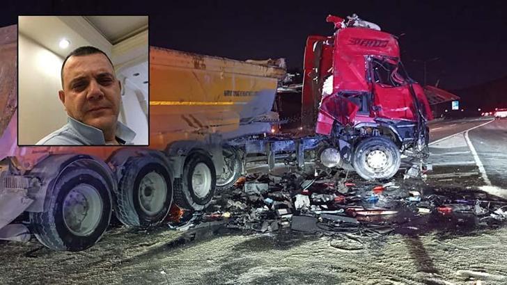 Eyüpsultan'da hafriyat kamyonu taksinin üzerine devrildi; taksici hayatını kaybetti