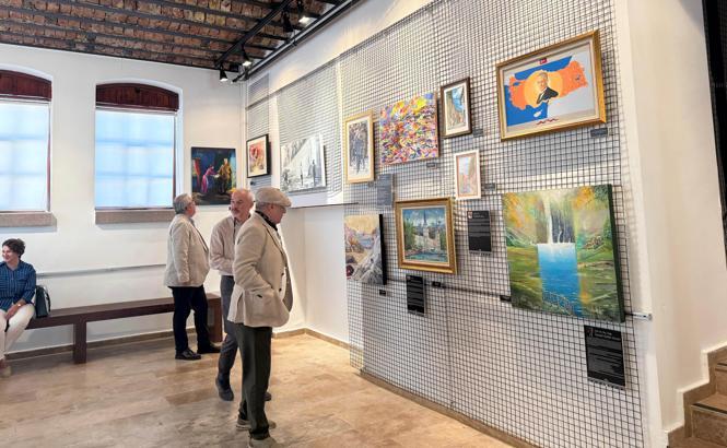 Emekli askerlerden resim sergisi