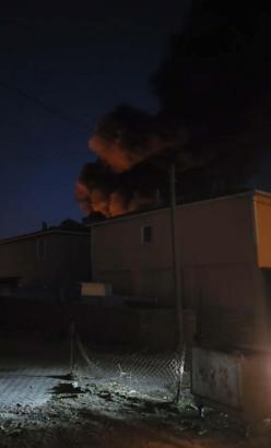 Çanakkale’de hurdalıkta çıkan yangın yakındaki 2 eve de sıçradı