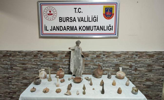 Bursa’da tarihi eser operasyonu: 2 gözaltı