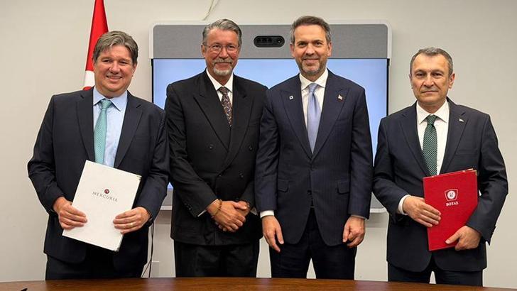 Bakan Bayraktar'dan New York’ta LNG tedarik anlaşması açıklaması