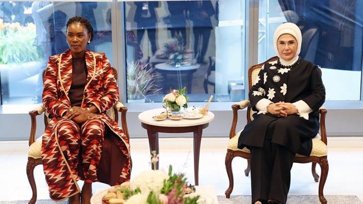 Emine Erdoğan, Gabon Cumhurbaşkanının eşi Nguema ile görüştü