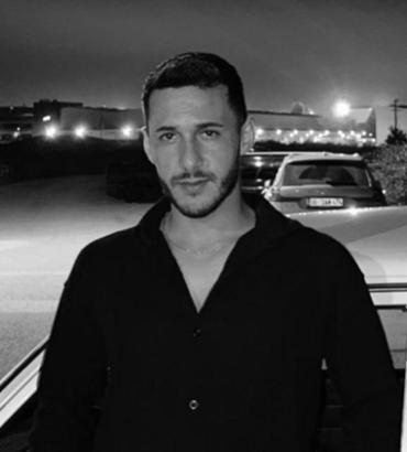 Otomobille çarpışan motosikletin sürücüsü öldü