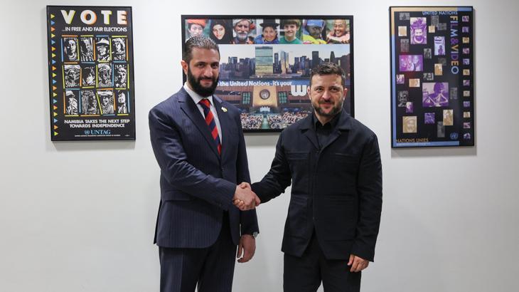 Ukrayna Devlet Başkanı Zelenskiy ile Suriye Cumhurbaşkanı Şara bir araya geldi