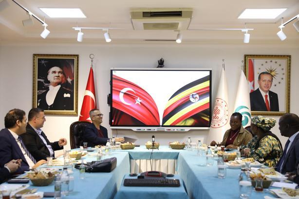 Uganda Kültür Bakanı Dr. Regis, Yunus Emre Enstitüsü Başkanı Prof. Dr. Aliy’yi ziyaret etti