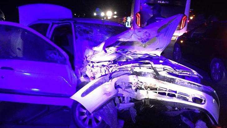 Tosya'da otomobil, traktörün römorkuna çarptı; polis adayı öldü, 5 yaralı