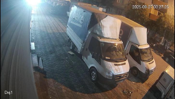 İstanbul- Sultangazi'de para vermeyen kardeşine kızdı, 3 aracı yaktı