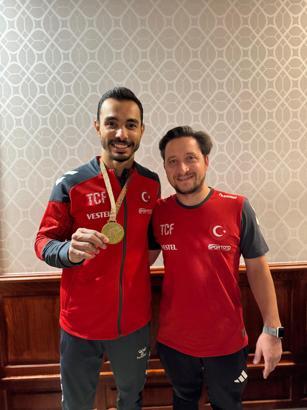 Milli cimnastikçiler Ferhat Arıcan ve Mehmet Ayberk Koşak, Macaristan’da altın madalya kazandı