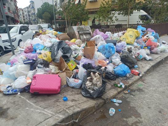 Eylem bitti, çöpler duruyor