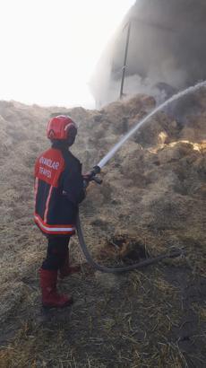 Elazığ’da samanlık yangını