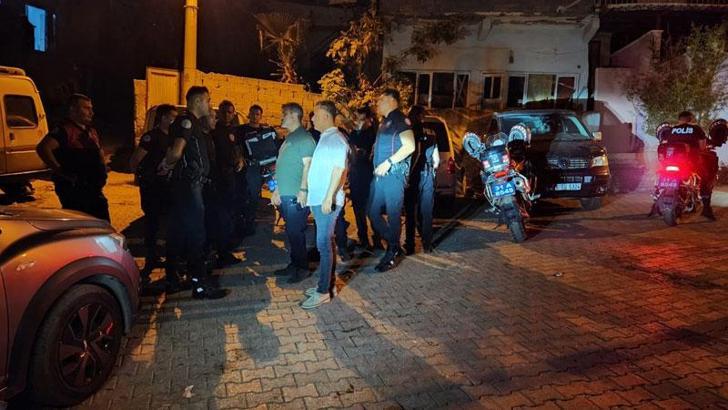 Husumetli iki komşu aile arasında silahlı çatışma: 1 ölü
