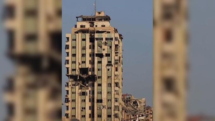 İsrail, Gazze'deki en yüksek binaya saldırı düzenledi