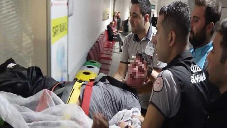 Kavgada birbirini bıçaklayan 2 kişi yaralandı