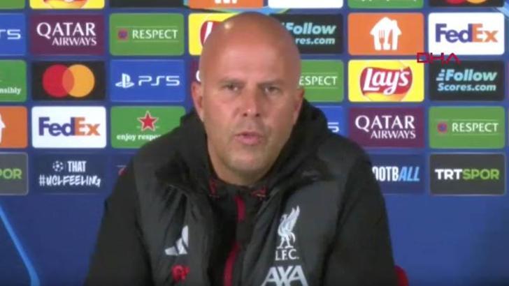 Arne Slot: Galatasaray kazanmayı bilen bir takım