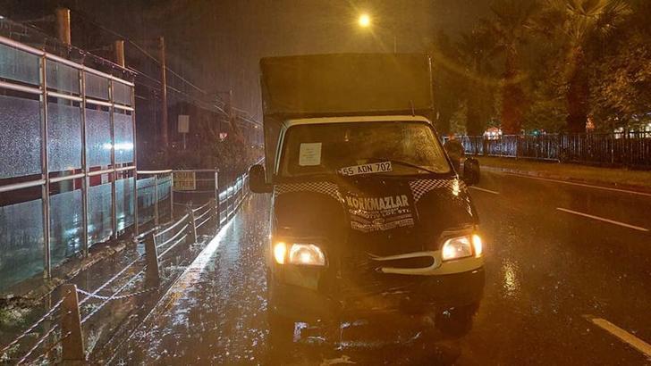 Kamyonetin çarptığı 2 çocuk öldü