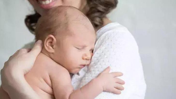 Prof. Dr. Tıraş: 'Tüp bebek tedavisinde Avrupa lideriyiz ama tazminat davaları nedeniyle hekimler kadın doğum branşından kaçıyor'