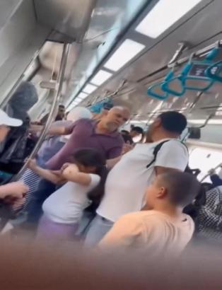 İstanbul - Marmaray'da babaya çocuklarının yanında yumruk atan sanığa 1 yıl 5 gün hapis cezası