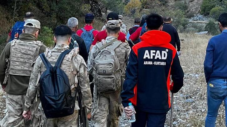Tunceli’de kaybolan 2 kişi, 13 saat sonra sağ kurtarıldı