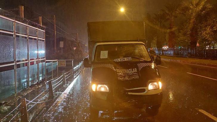 Elif Naz ve Rabia’ya evlerine dönerken kamyonet çarpmış