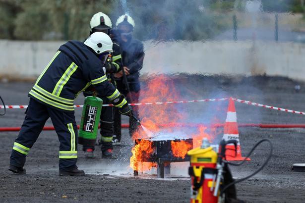 Kayseri’de lityum iyon batarya yangınlarını söndürme tatbikatı yapıldı