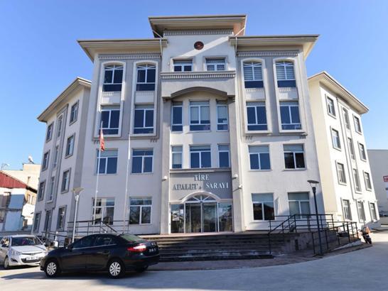 İzmir'de, bebeğini gömdüğü iddia edilen anne ile 4 yakınına gözaltı