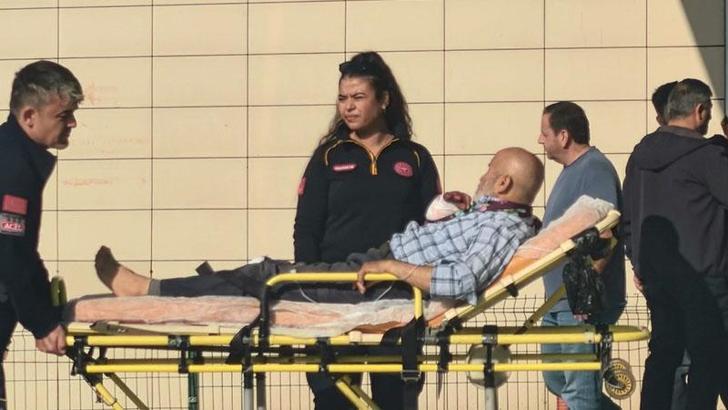 Spiralle tahta keserken el, kol ve bacağını kesti