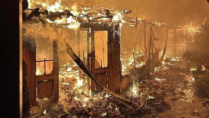 Yangında balık restoranı kül oldu