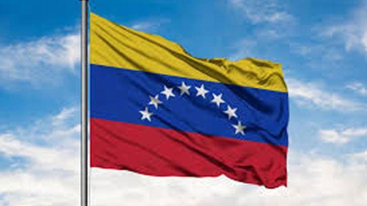 Venezuela: Ülke kıyılarına yakın bölgede 5'ten fazla savaş uçağı tespit edildi