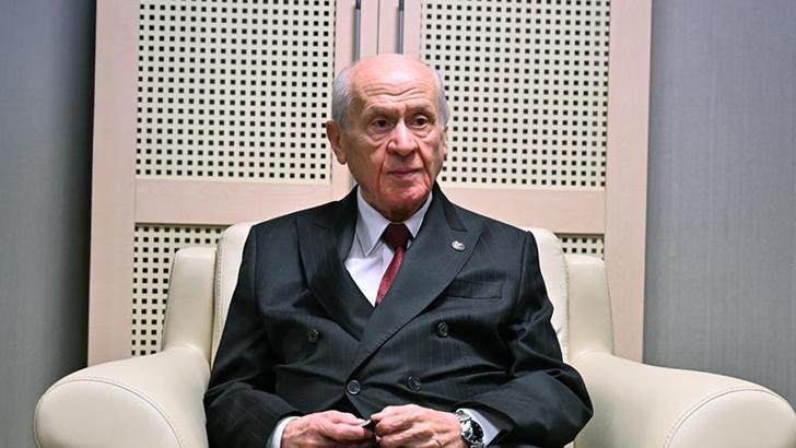 Bahçeli, partisinin Siyaset ve Liderlik Okulu'nun yeni eğitim yılı açılışına katıldı