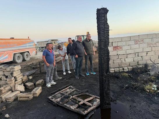 Niğde'de ahır yangınında 170 küçükbaş telef oldu