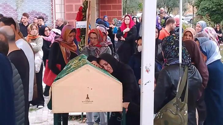 Silodaki patlamada ölen eşinin tabutuna sarılarak ağladı