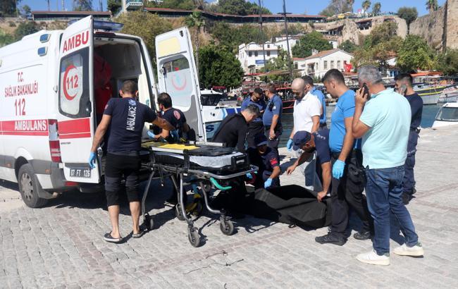 Falezlerden düşüp öldü