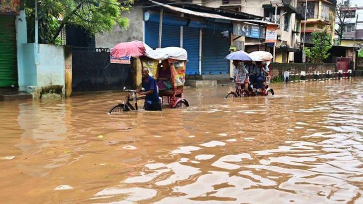 Hindistan'da sel: 18 ölü