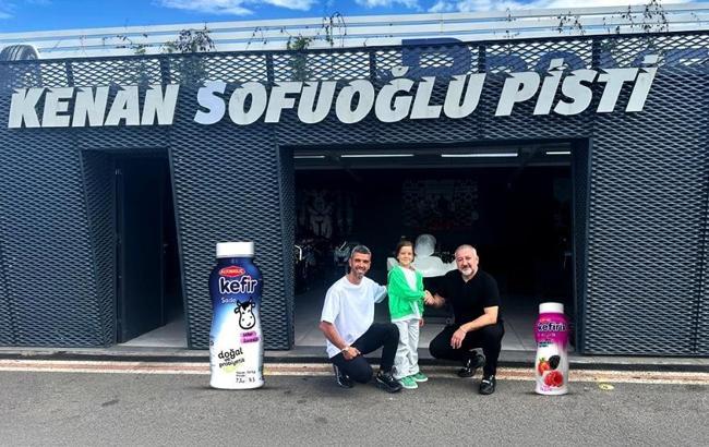 Altınkılıç Süt Ürünleri'nin yeni marka yüzü Kenan ve Zayn Sofuoğlu oldu