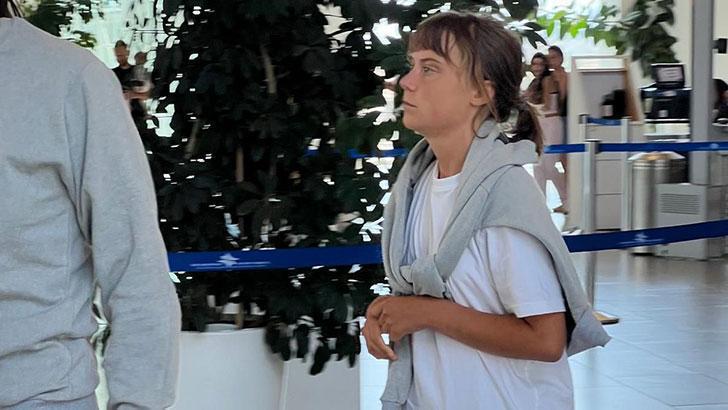 Greta Thunberg'in de aralarında olduğu 171 aktivist daha İsrail’den sınır dışı edildi