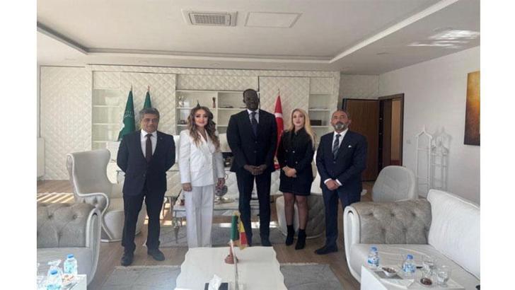 ULUSKON Başkanı Atasoy, Senegal Büyükelçiliği’ni ziyaret etti