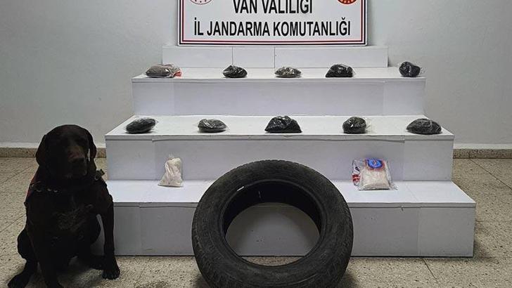 Van'da araç lastiğine gizlenmiş uyuşturucu ele geçirildi