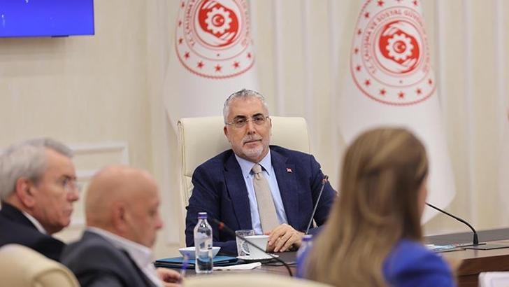 Bakan Işıkhan: Sendikal faaliyetlerin dijital platformlara taşınması stratejik bir zorunluluk