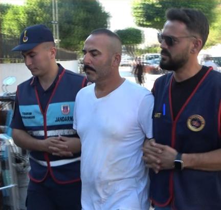 Çöp toplarken tartıştığı mesai arkadaşını bıçakla öldürdü (2)