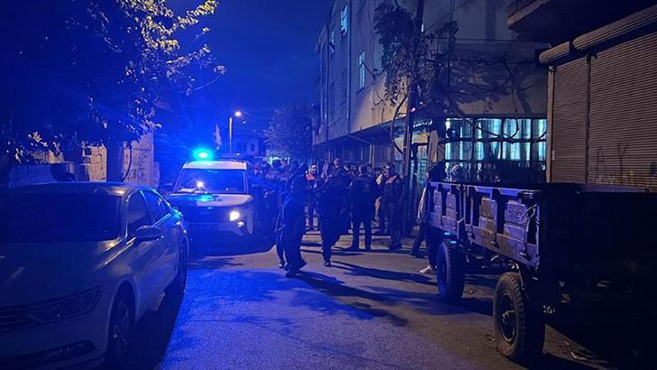 Kayseri'de bakkalda bıçaklı 'yan bakma' kavgası: 1 yaralı