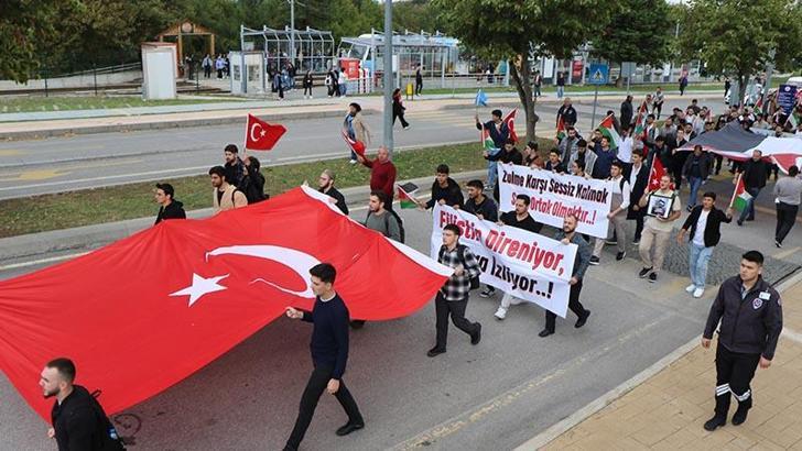Samsun'da üniversite öğrencileri Filistin için yürüdü
