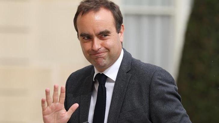 Macron istifa eden Lecornu'yu yeniden başbakan olarak atadı