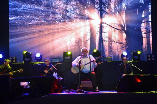 Musa Eroğlu'ndan hemşerilerine müzik ziyafeti