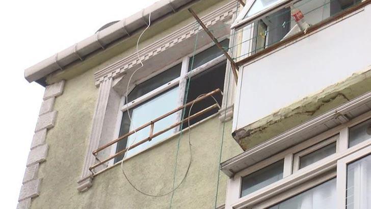 Fatih’te 5'inci kattan düşen kadın hayatını kaybetti