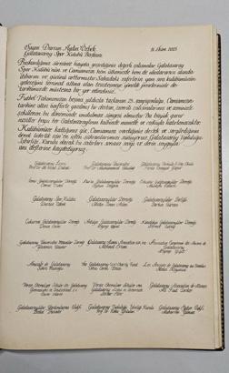 Galatasaray Lisesi anı defterine Başkan Özbek’e hitaben teşekkür yazısı hazırlandı