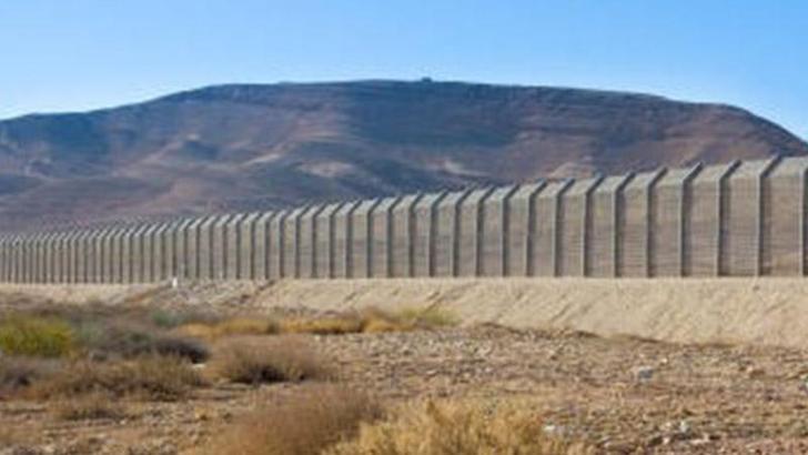 İsrail askerleri Mısır sınırında bir kişiyi öldürdü