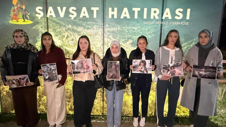 Öğrencilerden 'Dünya Kız Çocukları Günü'nde' Gazze mesajı